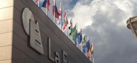 <em>Upraviť Prečo vybrať</em> za nami je svetový výrobca